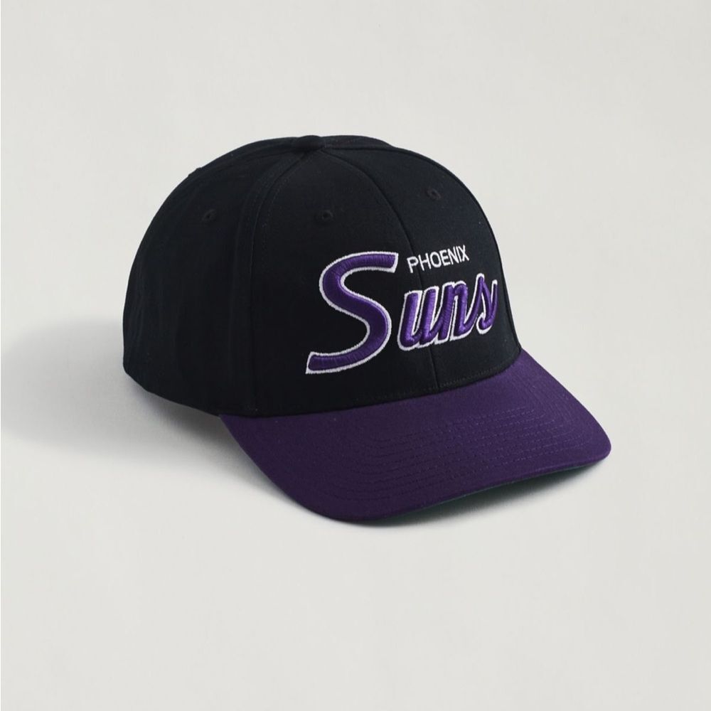 Mitchell and Ness Phoenix Suns script baseball hat